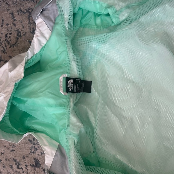 The North Face Mint Green and White Jacket - Picture 4 of 5